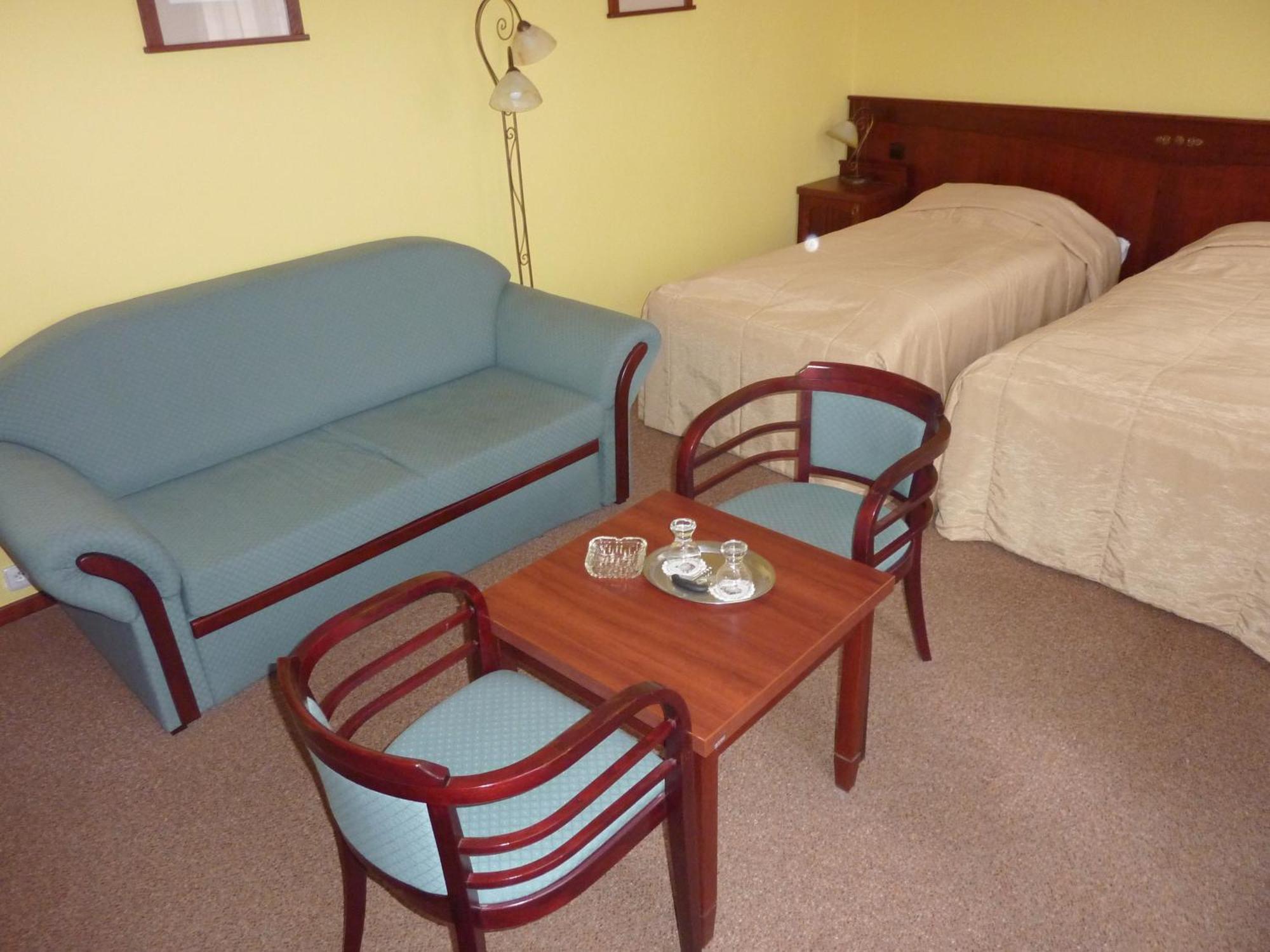 Grandhotel Garni Ихлава Екстериор снимка