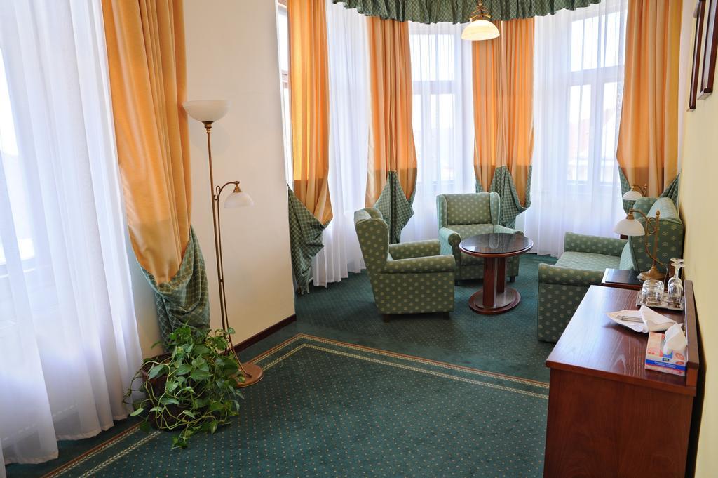 Grandhotel Garni Ихлава Екстериор снимка