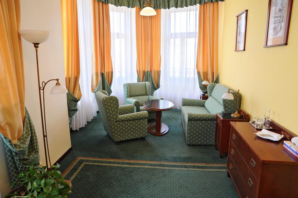 Grandhotel Garni Ихлава Екстериор снимка