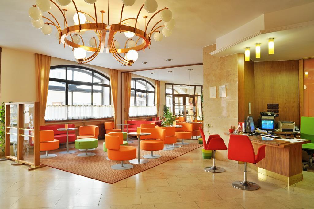 Grandhotel Garni Ихлава Екстериор снимка