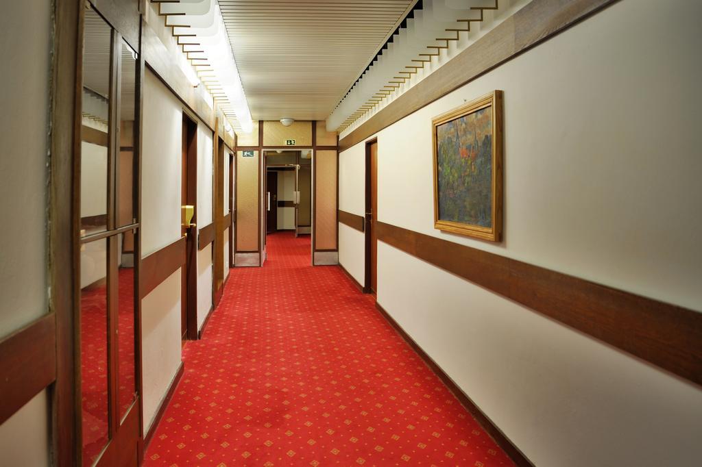 Grandhotel Garni Ихлава Екстериор снимка