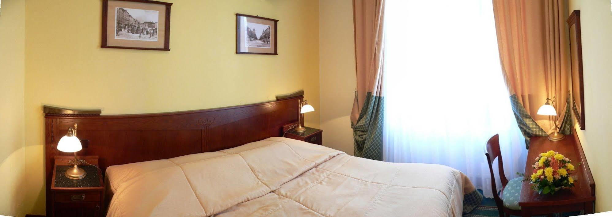 Grandhotel Garni Ихлава Екстериор снимка