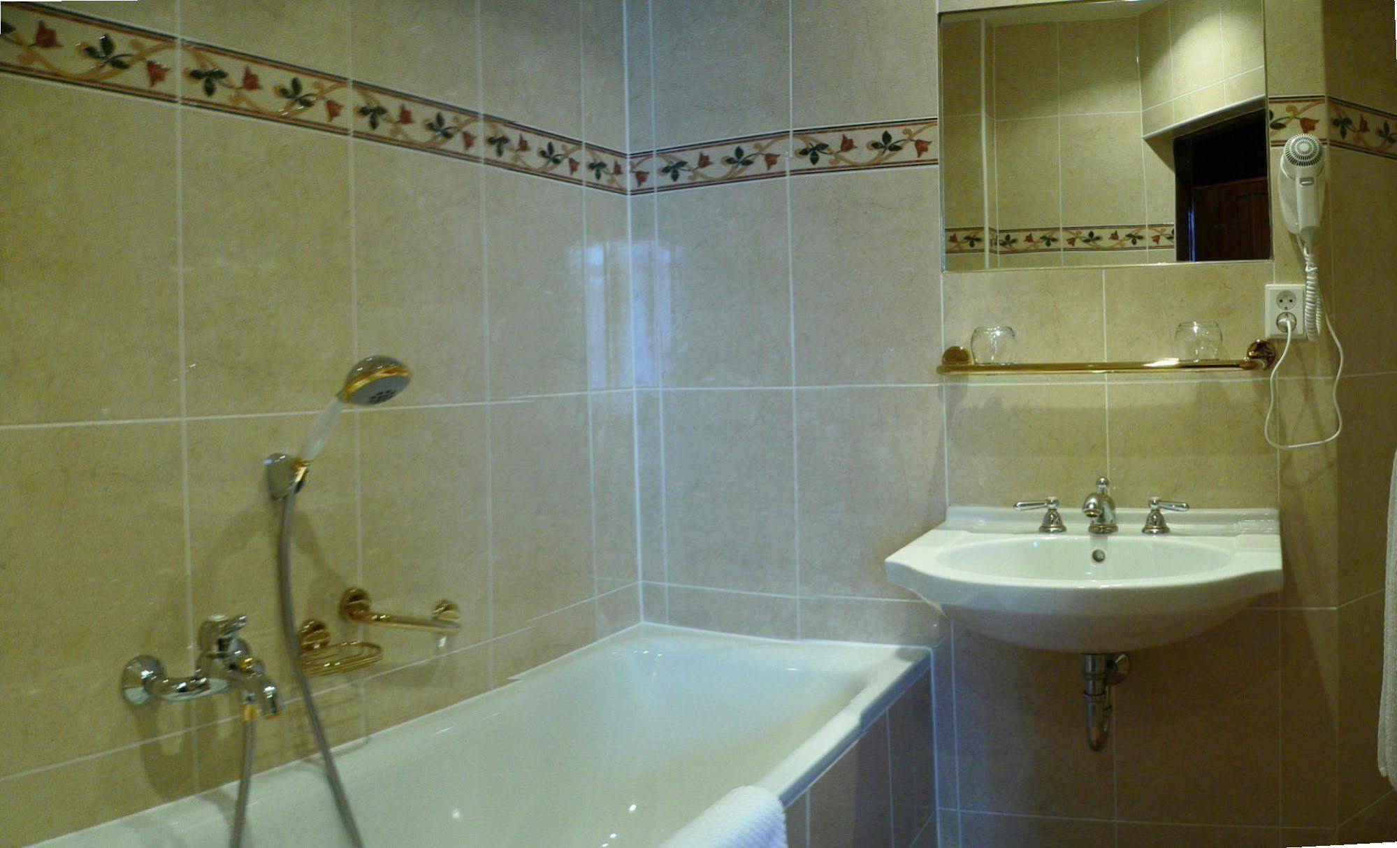 Grandhotel Garni Ихлава Екстериор снимка