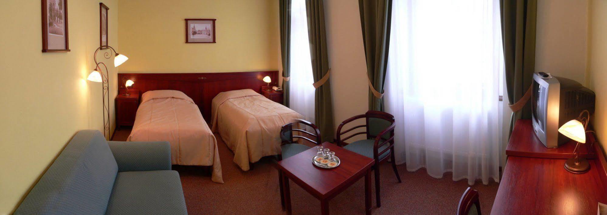 Grandhotel Garni Ихлава Екстериор снимка